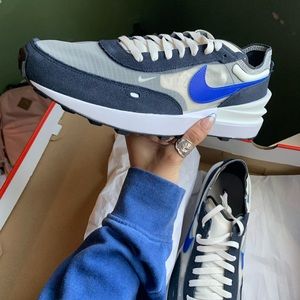 NIKE WAFFLE ONE SE Mens